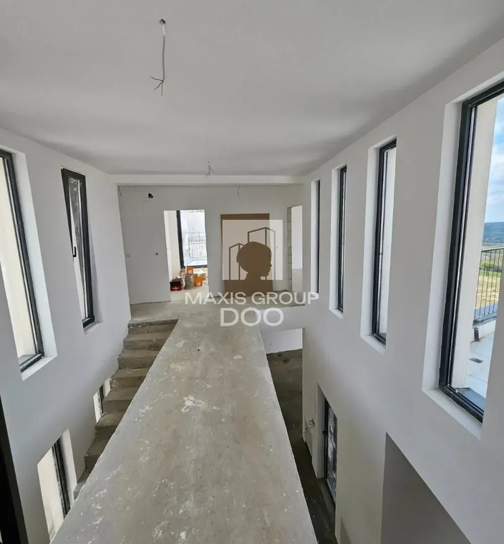 Prodaja, kuća, 272m², Kosmaj, Sopot