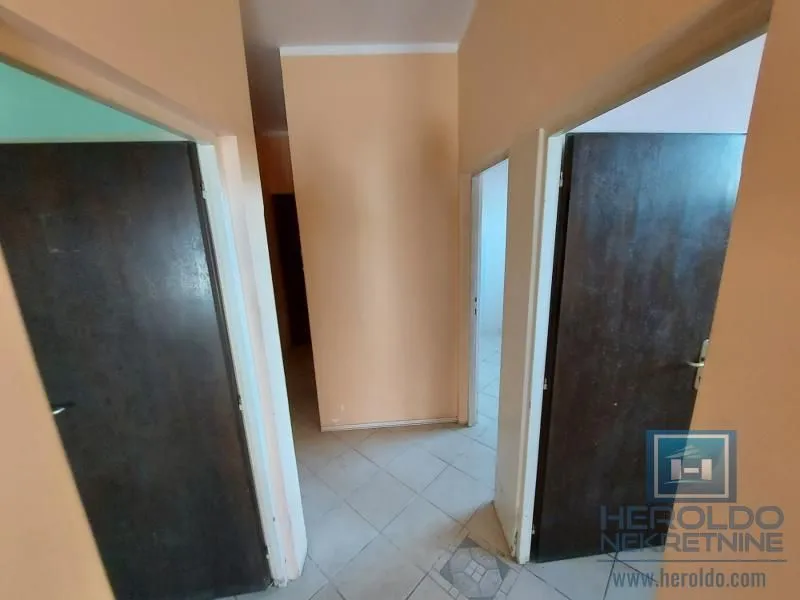 Sale, office space, 84m², Centar, Jagodina