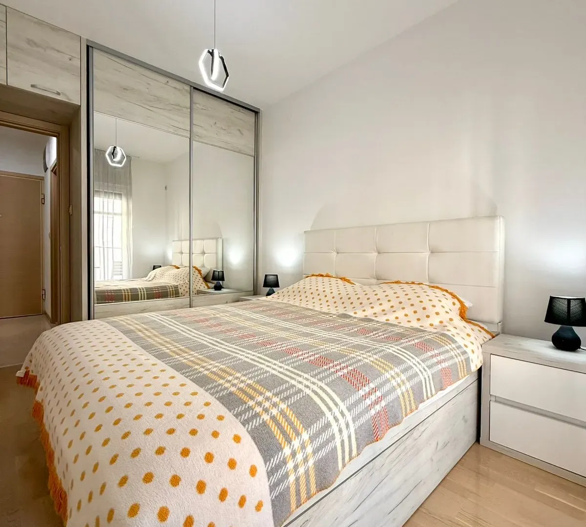 Izdavanje, jednosoban stan, 47m², City Kvart, Podgorica