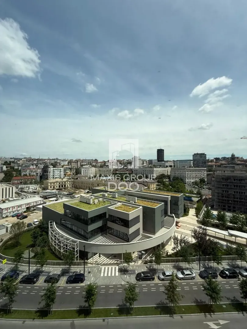 Izdavanje, trosoban stan, 80m², Savski Venac, Beograd