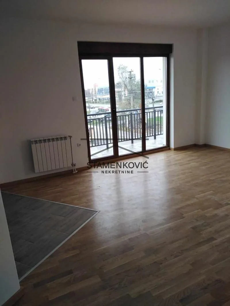 Prodaja, trosoban stan, 82m², Veternik, Novi Sad Sve Podlokacije