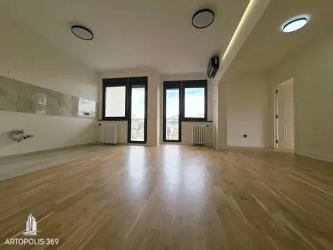 Prodaja, trosoban stan, 75m², Vračar Hram, Vračar Sve Podlokacije - image 2
