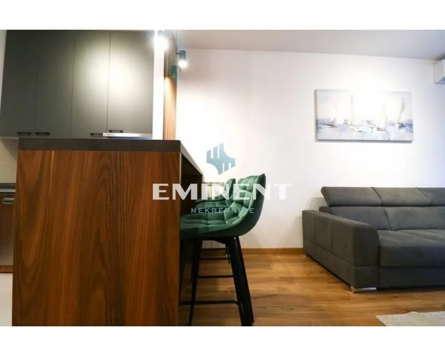 Izdavanje, dvosoban stan, 45m², Voždovac Sve Podlokacije, Beograd