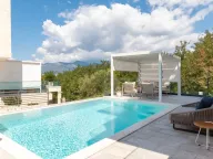 Izdavanje, kuća, 400m², Marići, Tivat - image 17