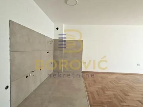 Rent, three bedroom apartment, 77m², Olimp, Zvezdara Sve Podlokacije - image 4