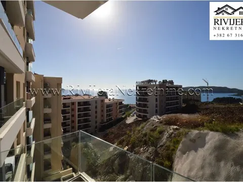 Sale, one bedroom apartment, 48m², Bečići, Budva - image 1