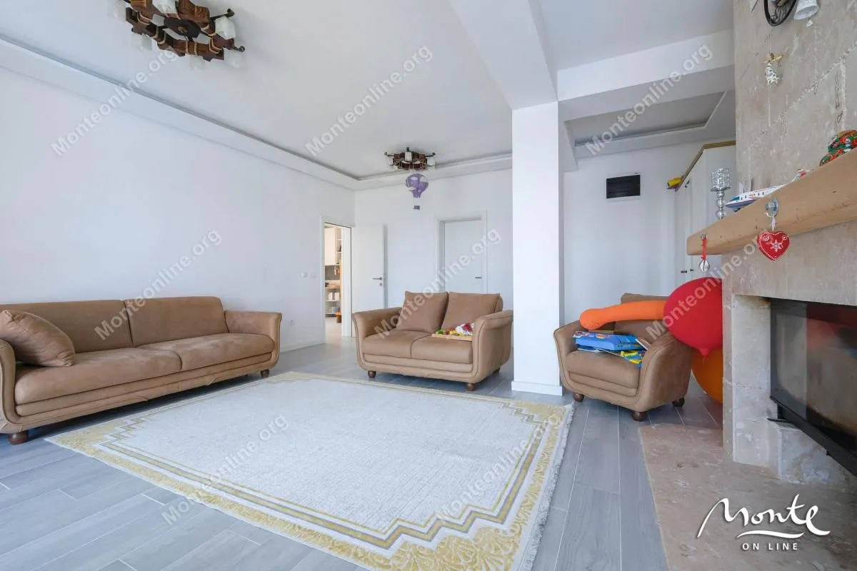 Prodaja, kuća, 270m², Baošići, Herceg Novi