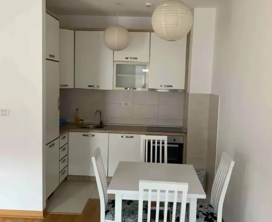 Izdavanje, jednosoban stan, 45m², City Kvart, Podgorica