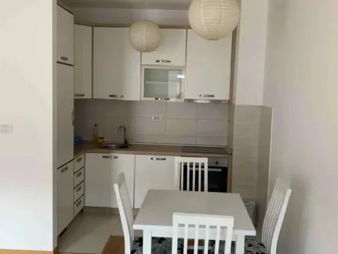 Izdavanje, jednosoban stan, 45m², City Kvart, Podgorica