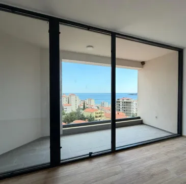 Sale, three bedroom apartment, 128m², Bečići, Budva - image 2