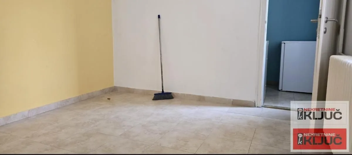 Izdavanje, trosoban stan, 99m², Kej, Novi Sad Sve Podlokacije