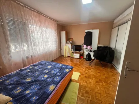 Sale, house, 250m², Veternik, Novi Sad Sve Podlokacije - image 6