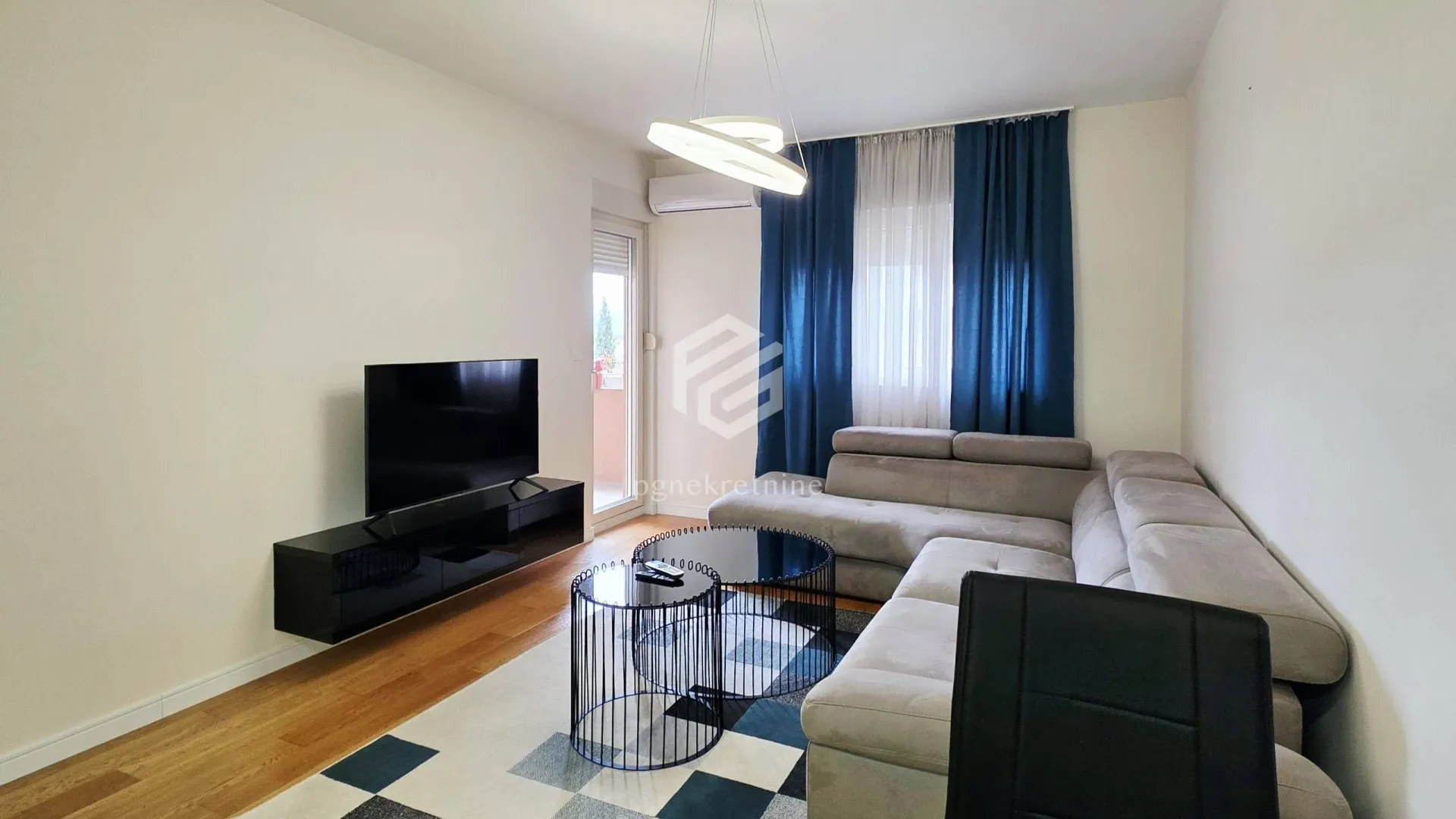 Rent, one bedroom apartment, 49m², Central Point, Podgorica