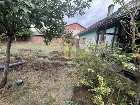 Prodaja, kuća, 110m², Rakovac, Novi Sad Sve Podlokacije - image 2