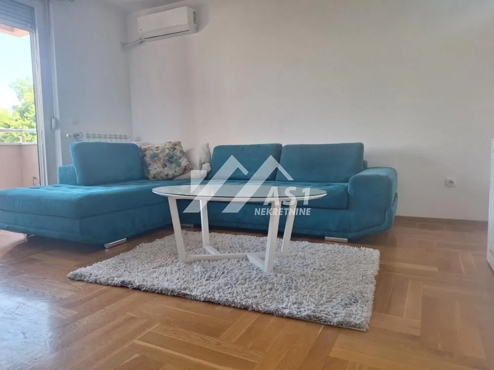 Izdavanje, dvosoban stan, 61m², Rotkvarija, Novi Sad Sve Podlokacije