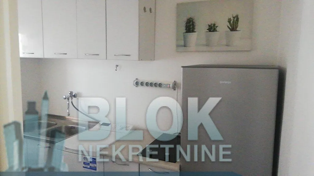 Izdavanje, garsonjera, 30m², Preko Morače, Podgorica