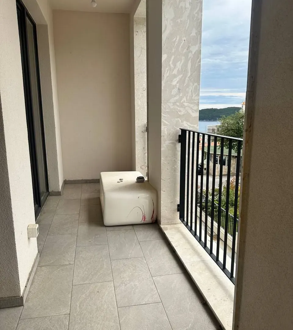 Sale, three bedroom apartment, 103m², Bečići, Budva