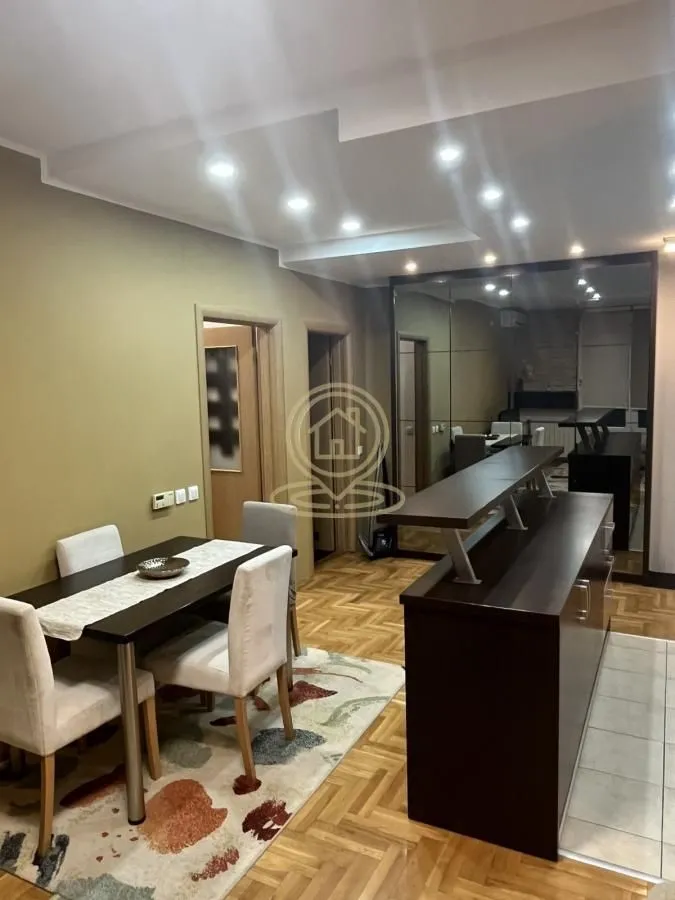 Izdavanje, trosoban stan, 52m², Mirijevo Sve Podlokacije, Beograd