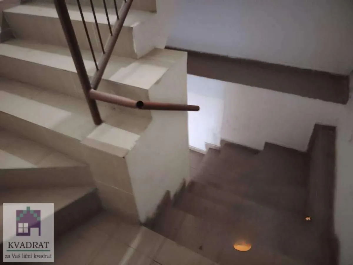 Prodaja, jednosoban stan, 29m², Salajka, Novi Sad Sve Podlokacije