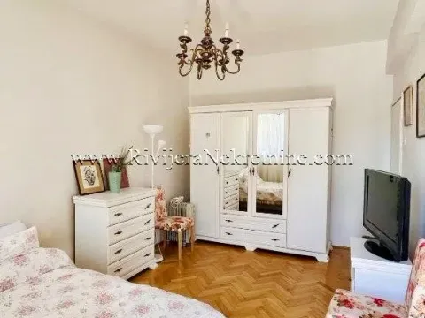 Prodaja, jednosoban stan, 38m², Centar, Tivat - image 4
