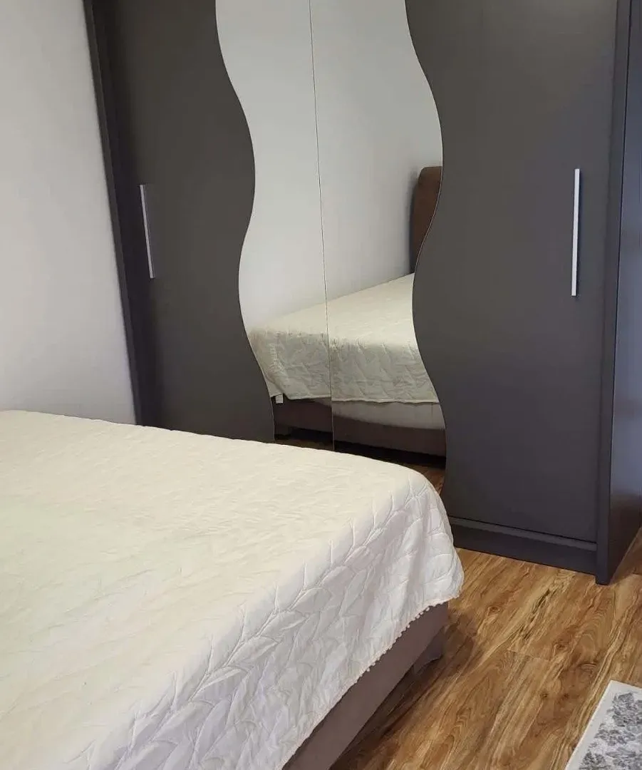 Rent, one bedroom apartment, 55m², Čeluga, Bar