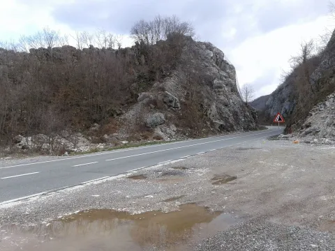 Prodaja, plac, 12000m², Cetinje, Crna Gora - image 2