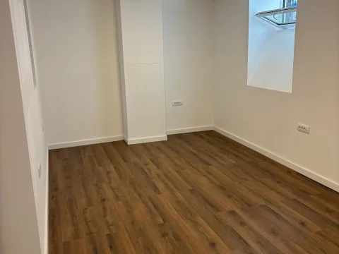 Sale, three bedroom apartment, 55m², Stari Grad, Beograd - image 2