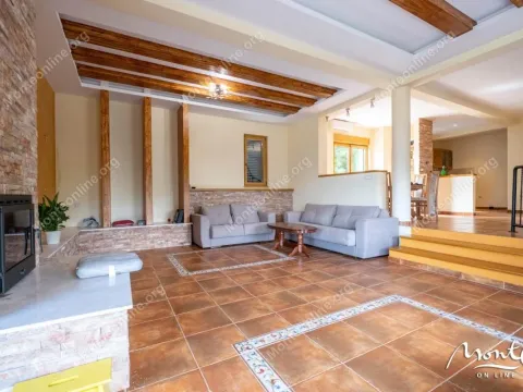 Sale, house, 247m², Đenovići, Herceg Novi - image 9