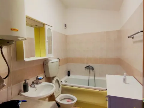 Sale, two bedroom apartment, 77m², Ljubović, Podgorica - image 8