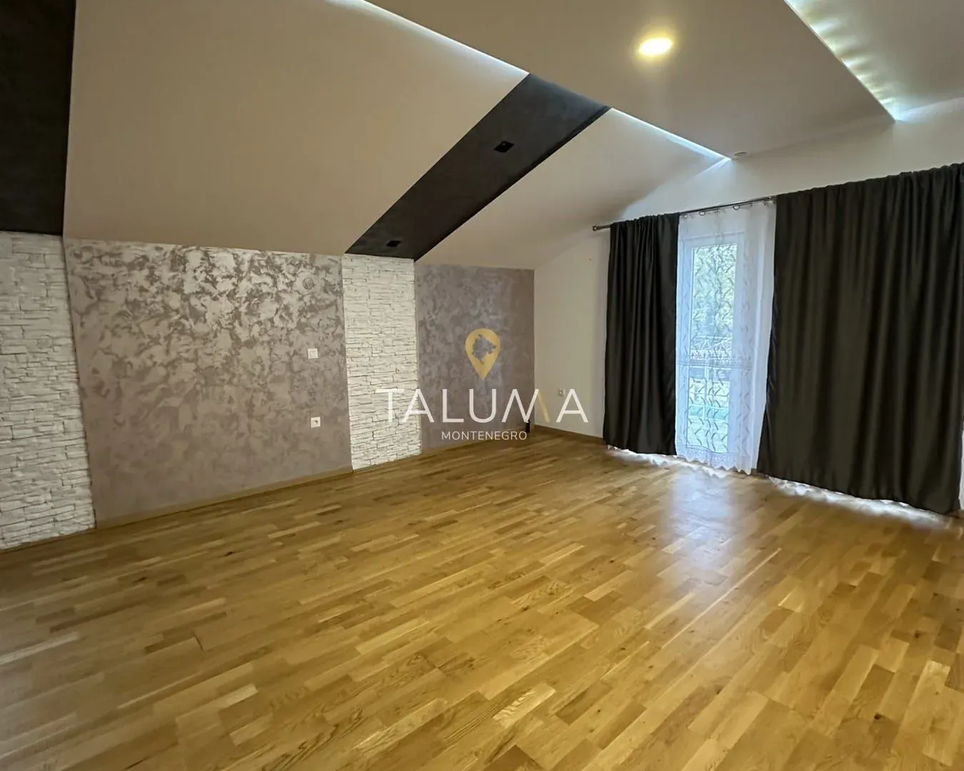 Prodaja, kuća, 216m², Spuž, Danilovgrad