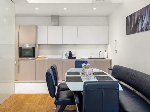 Prodaja, jednosoban stan, 97m², Budva, Crna Gora - image 8