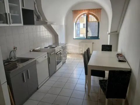 Prodaja, trosoban stan, 98m², Centar, Subotica - image 9