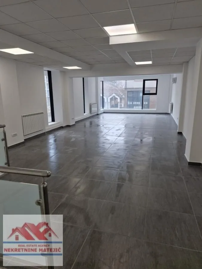 Rent, office space, 310m², Centar, Kragujevac