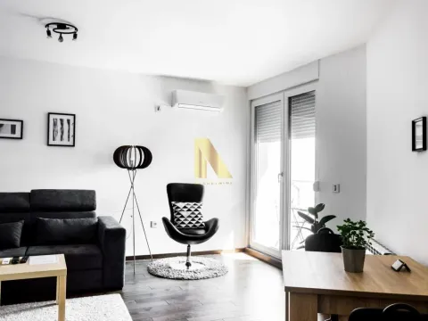 Izdavanje, garsonjera, 31m², Bulevar Evrope, Novi Sad Sve Podlokacije - image 2