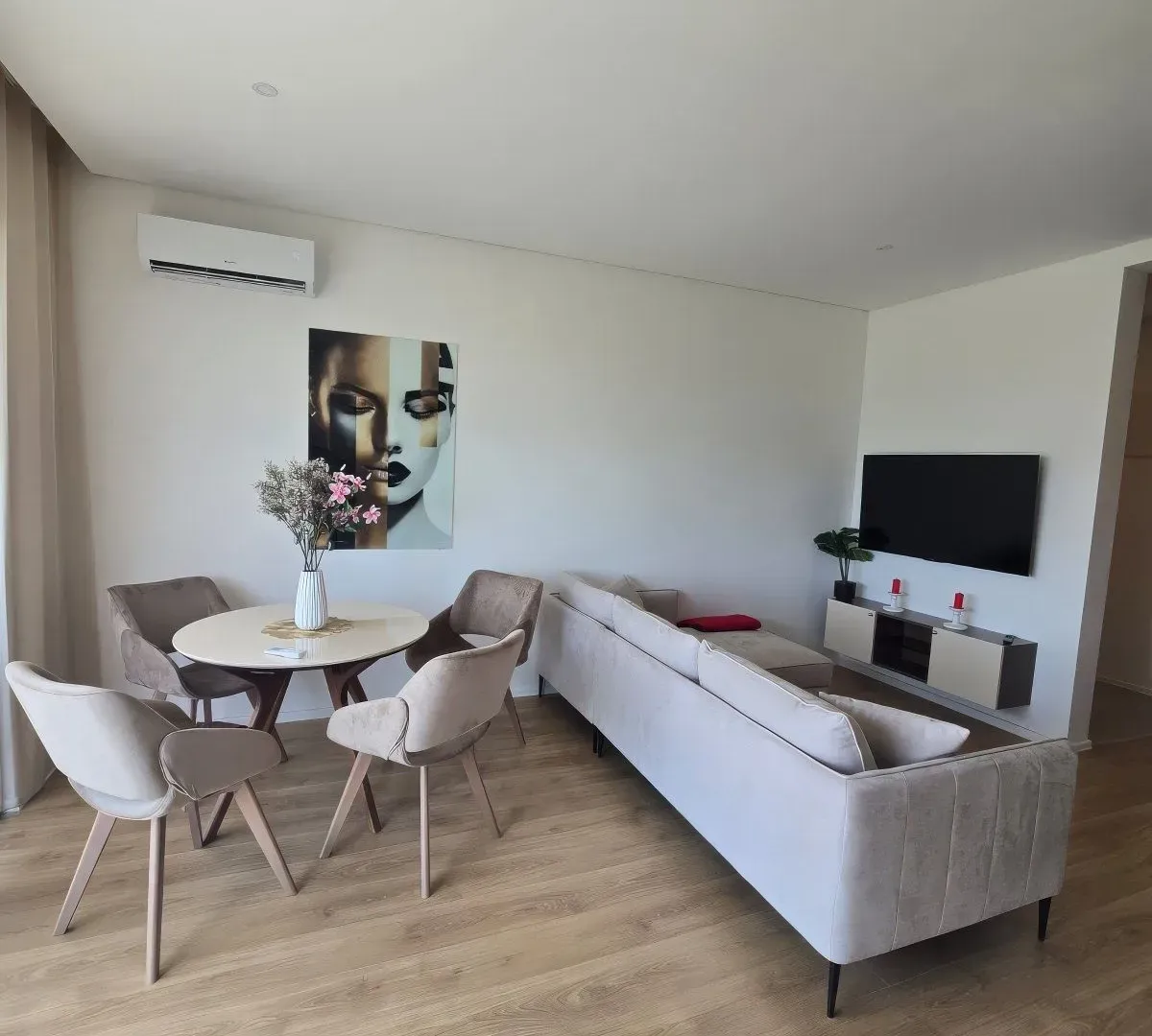 Prodaja, dvosoban stan, 76m², Kava, Tivat