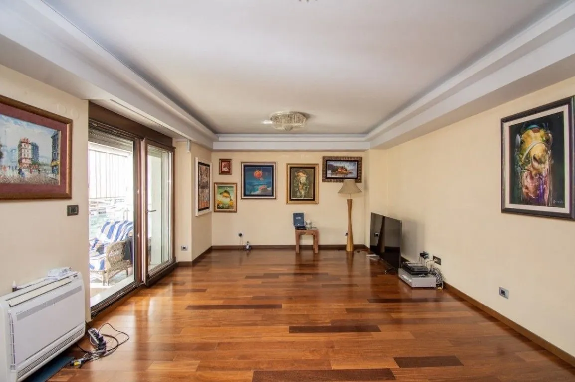 Prodaja, dvosoban stan, 142m², Preko Morače, Podgorica