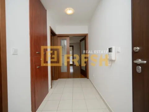 Izdavanje, dvosoban stan, 85m², Tološi, Podgorica - image 11