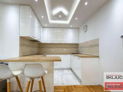Izdavanje, jednosoban stan, 46m², Bulevar Oslobodjenja, Novi Sad Sve Podlokacije - image 3