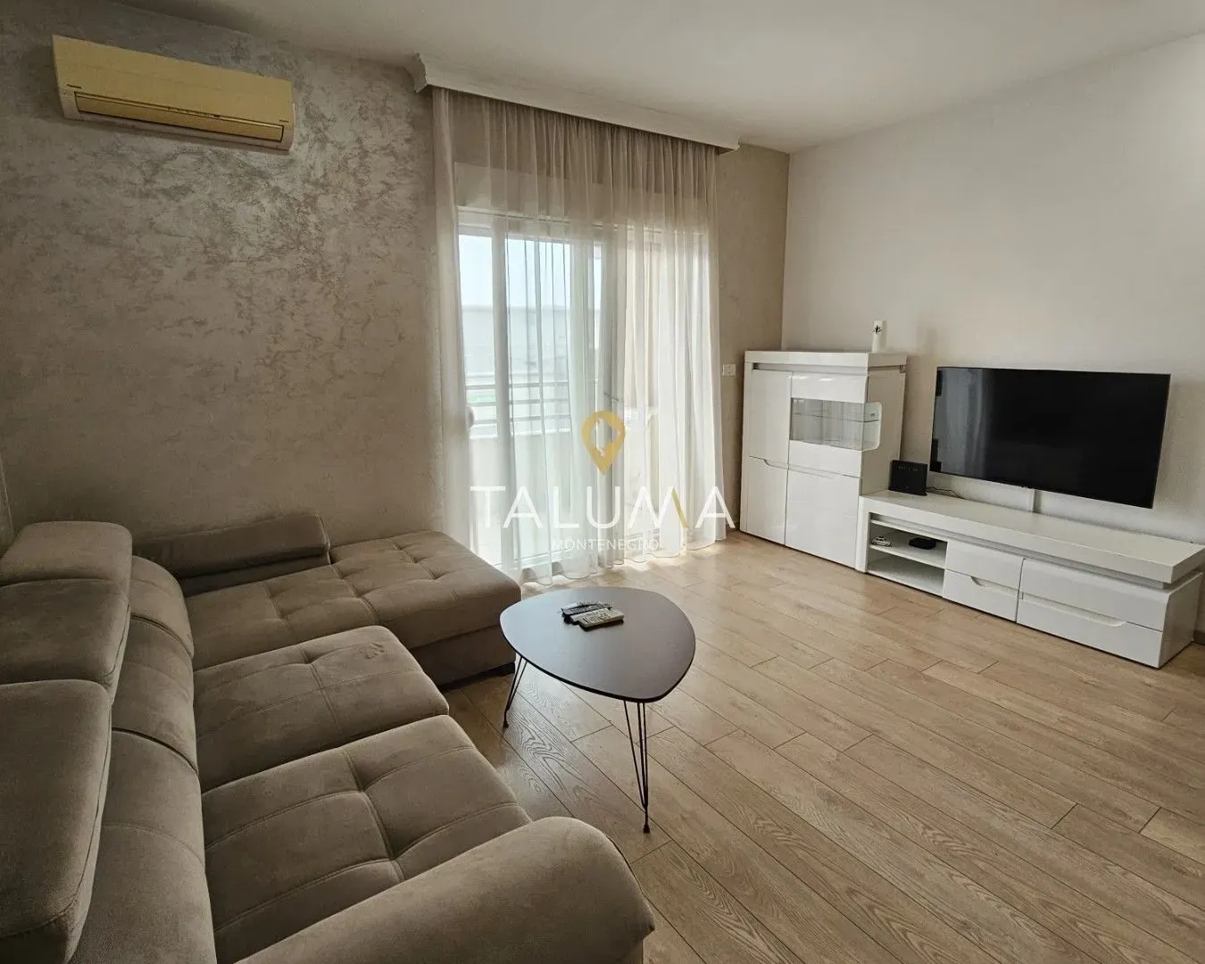 Izdavanje, dvosoban stan, 75m², City Kvart, Podgorica