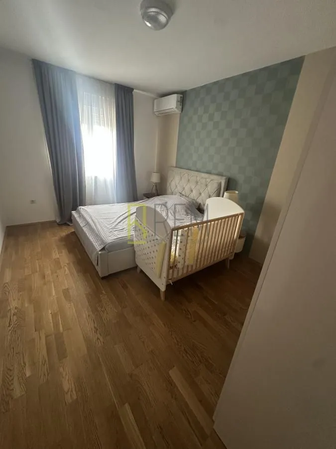 Prodaja, dvosoban stan, 70m², Stari Aerodrom, Podgorica