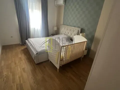 Prodaja, dvosoban stan, 70m², Stari Aerodrom, Podgorica - image 6