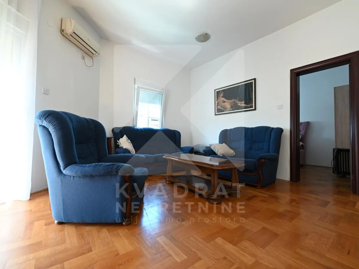 Izdavanje, dvosoban stan, 69m², 1 maj, Podgorica