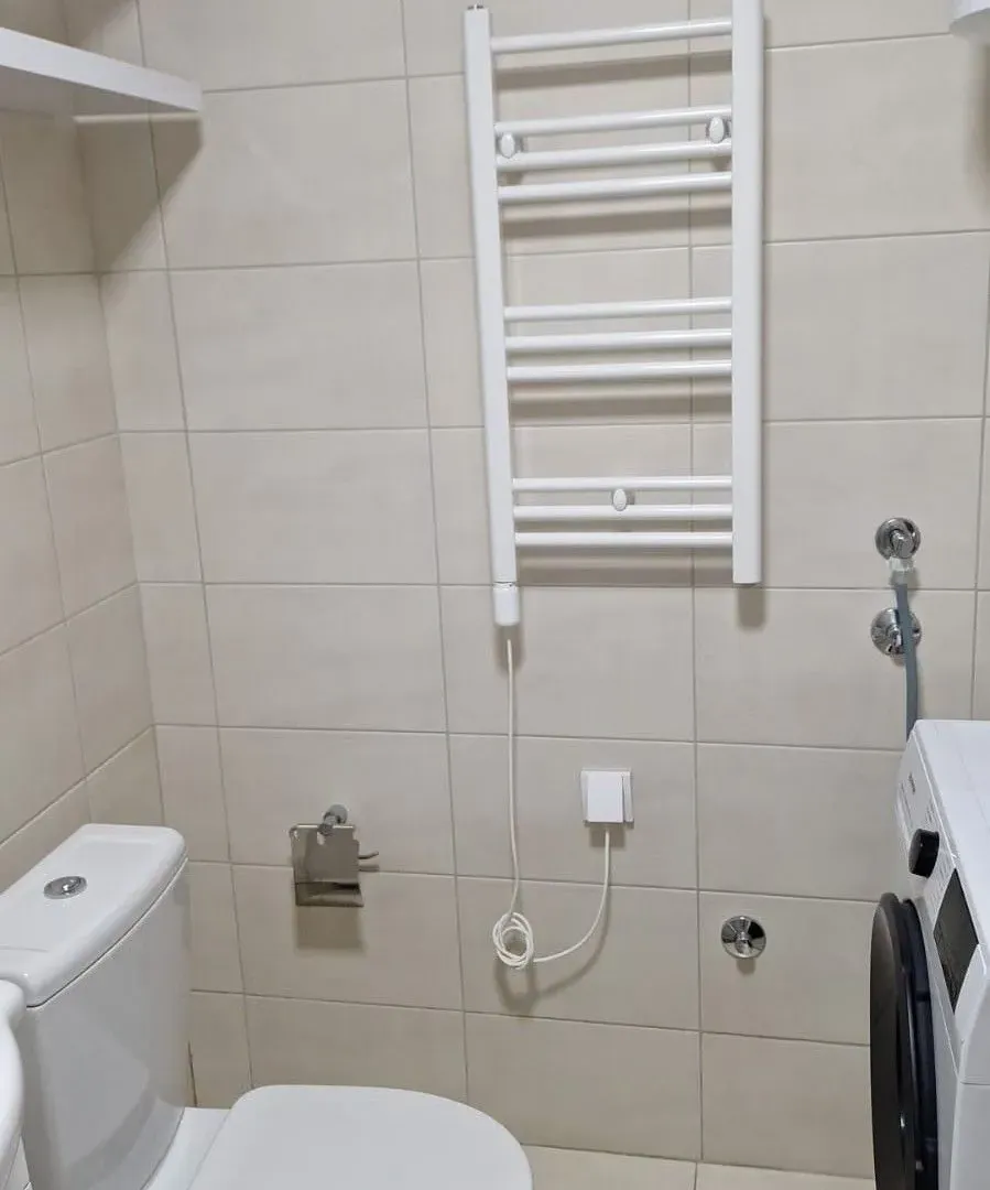 Izdavanje, jednosoban stan, 43m², Stari Aerodrom, Podgorica