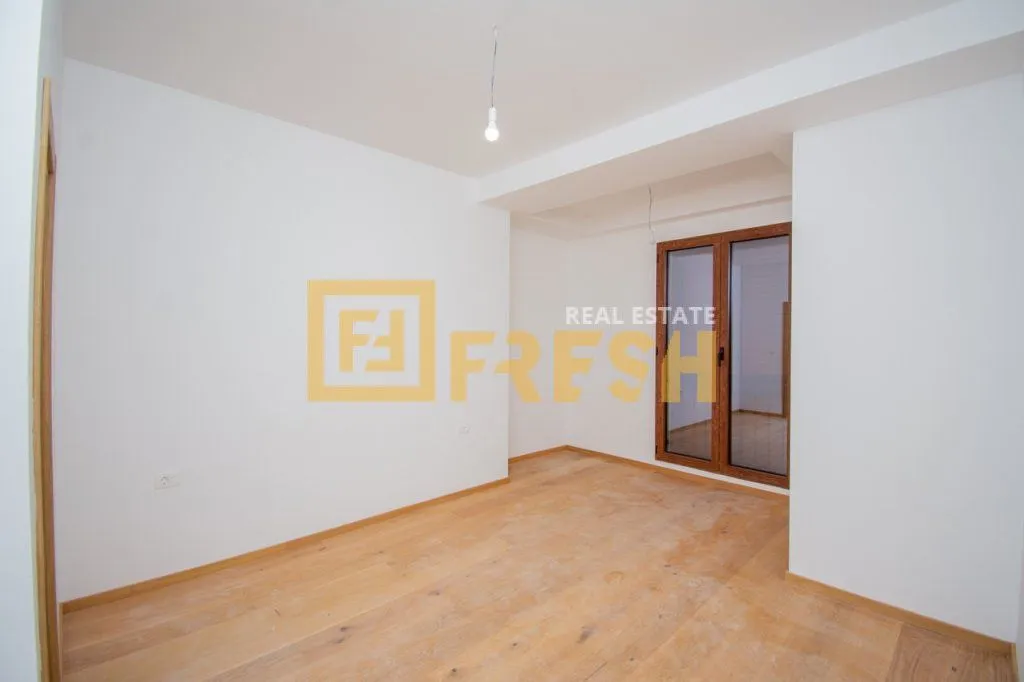 Rent, four bedroom apartment, 150m², Centar, Podgorica