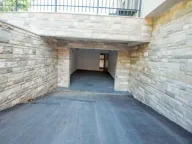 Izdavanje, kuća, 300m², Kavač, Kotor - image 5