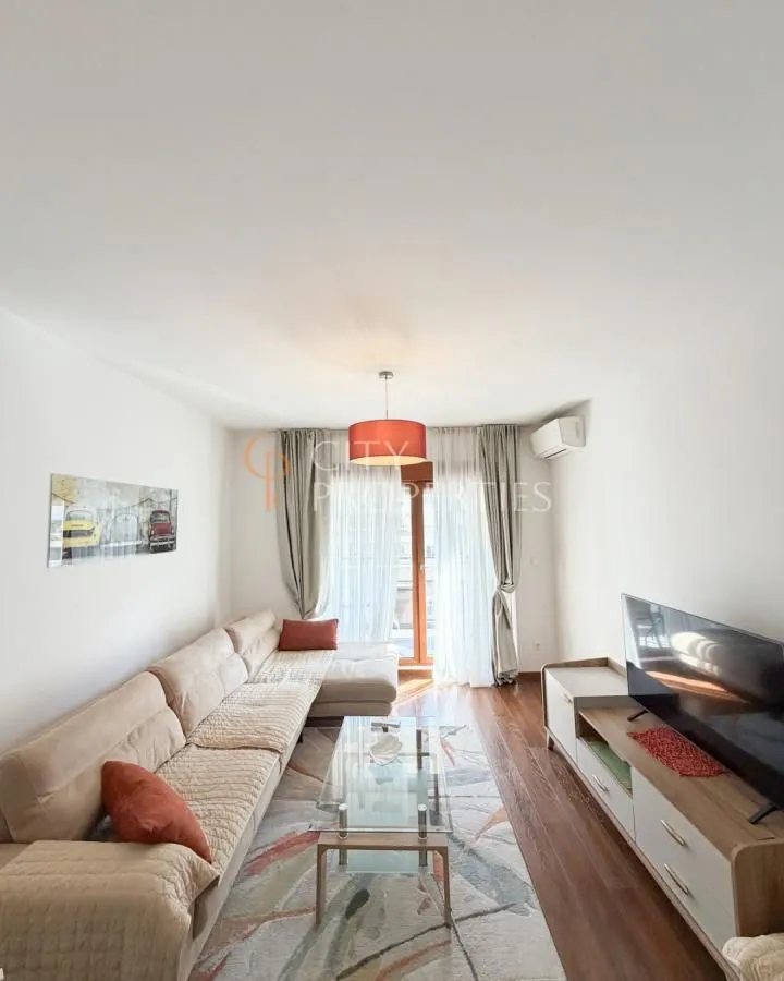 Izdavanje, stan, 49m², Master Kvart, Podgorica