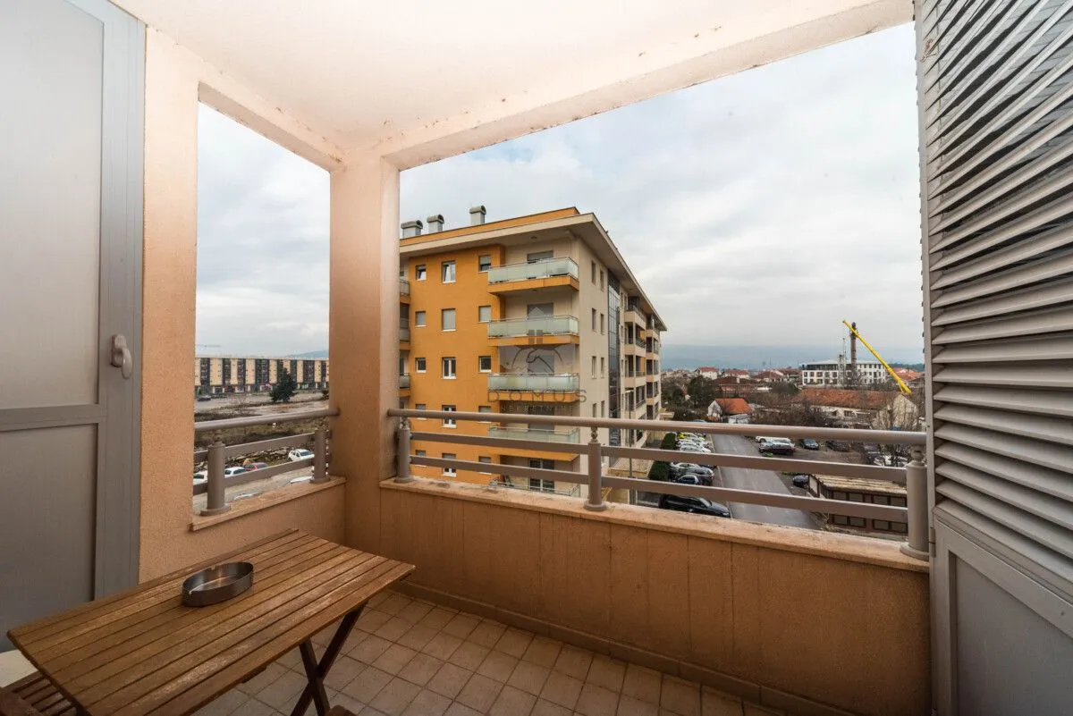 Rent, two bedroom apartment, 70m², City Kvart, Podgorica