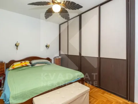 Rent, three bedroom apartment, 97m², Blok 9, Podgorica - image 8