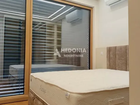 Sale, two bedroom apartment, 58m², Kalenić Pijaca, Vračar Sve Podlokacije - image 10