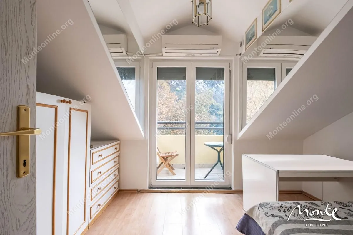 Prodaja, dvosoban stan, 44m², Ljuta, Kotor